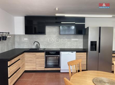 Prodej - obchodní prostor, 70 m²