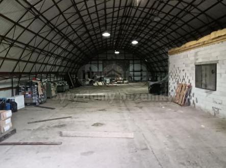 Pronájem - skladovací prostor, 360 m²