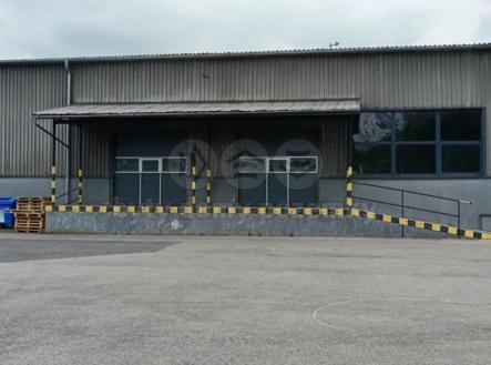 Pronájem - skladovací prostor, 430 m²