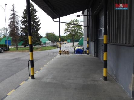 Pronájem - skladovací prostor, 430 m²