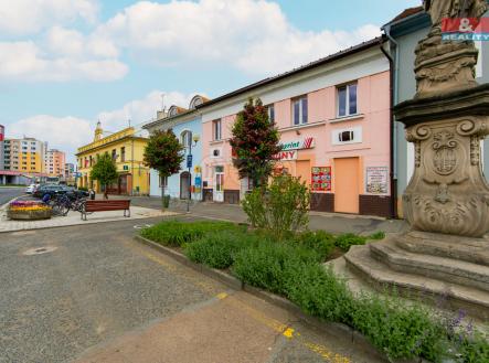 Pronájem obchodní prostor, 183 m²