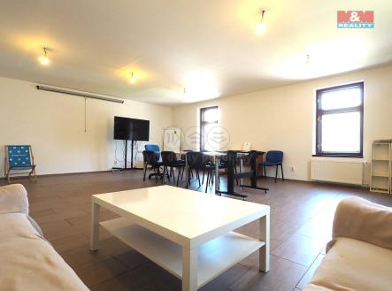 Pronájem - kanceláře, 145 m²