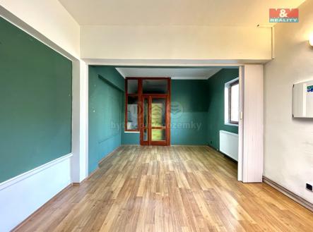 Pronájem - obchodní prostor, 34 m²
