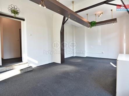 Pronájem - kanceláře, 32 m²