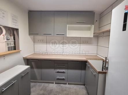 Pronájem - obchodní prostor, 18 m²