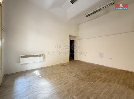 Pronájem - obchodní prostor, 18 m²