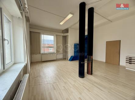 Pronájem kanceláře, 43 m²