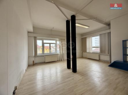 Pronájem kanceláře, 43 m²