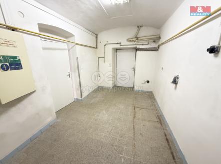 Pronájem - obchodní prostor, 62 m²