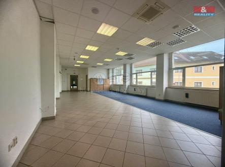 Pronájem kanceláře, 120 m²
