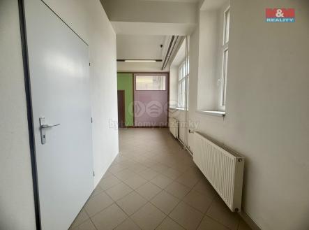 Pronájem kanceláře, 70 m²