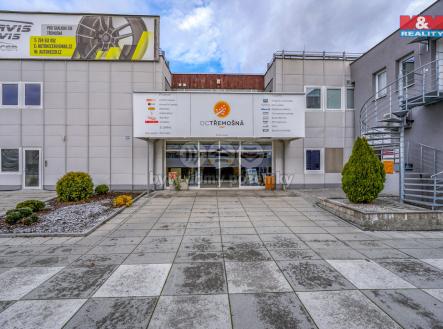 Pronájem - obchodní prostor, 187 m²