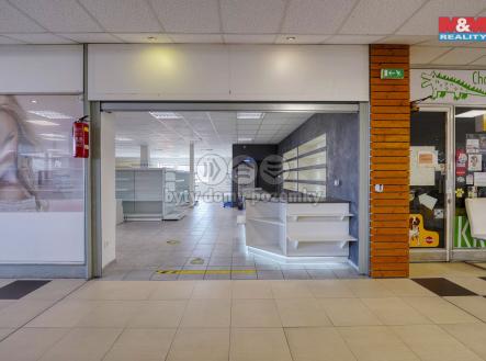 Pronájem - obchodní prostor, 187 m²