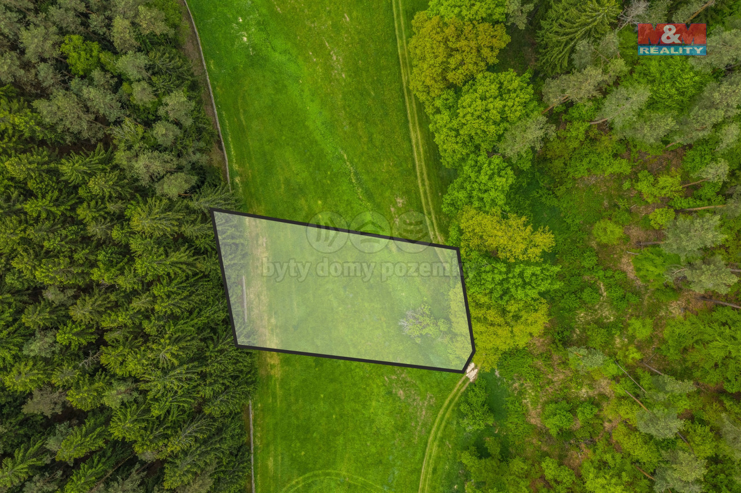 Pohled na pozemek