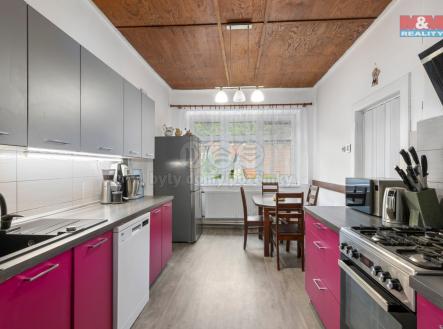 Prodej - dům/vila, 280 m²