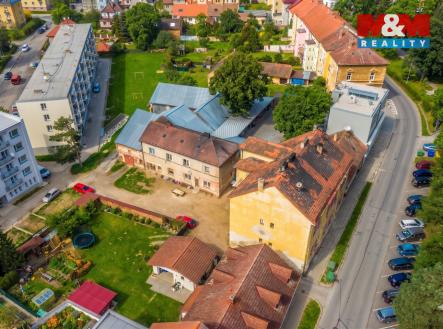 Prodej pozemku pro komerční výstavbu, 1 795 m²