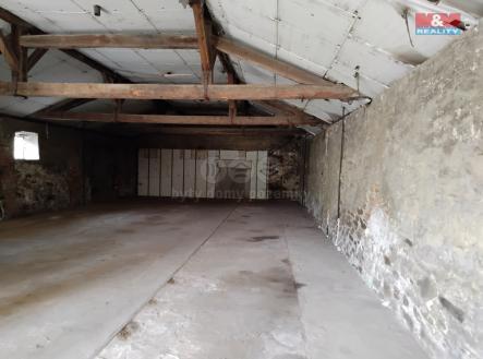 Prodej skladovací prostor, 380 m²