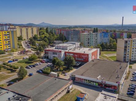 Prodej - obchodní prostor, 3 800 m²