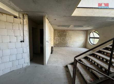 Prodej obchodní prostor, 154 m²