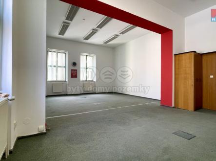Pronájem - kanceláře, 86 m²