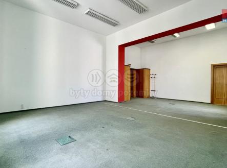 Pronájem - kanceláře, 86 m²