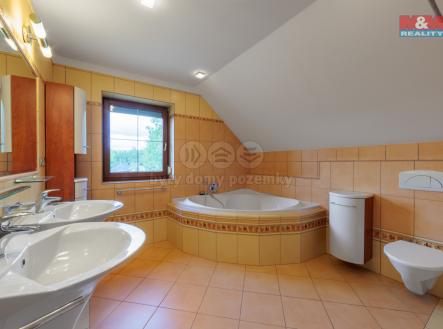 Prodej domu/vily, 221 m²