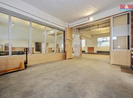 Pronájem - výrobní prostor, 250 m²