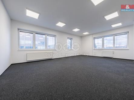 Pronájem - kanceláře, 44 m²
