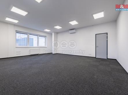 Pronájem - kanceláře, 44 m²