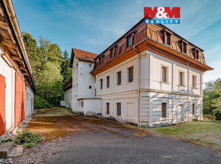 Prodej domu/vily, 1 700 m²