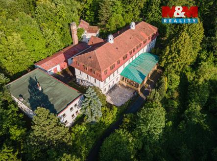 Prodej domu/vily, 1 700 m²