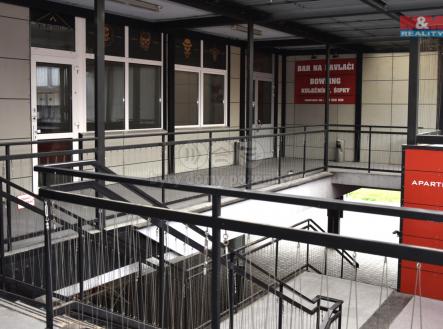 Pronájem obchodní prostor, 97 m²