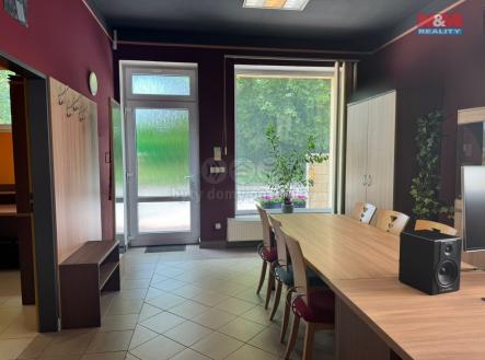 Pronájem - kanceláře, 35 m²