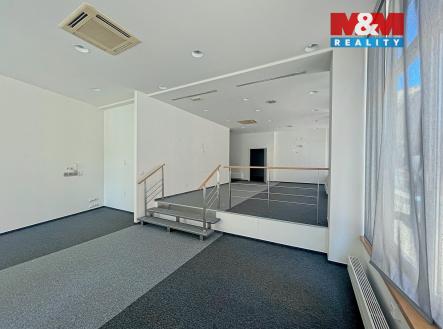 Pronájem obchodní prostor, 280 m²