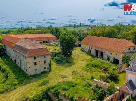 Prodej pozemku pro komerční výstavbu, 18 484 m²