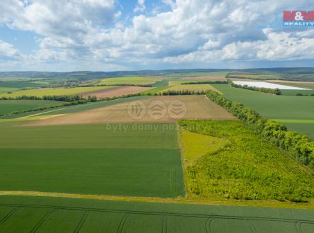 Prodej - pozemek, zemědělská půda, 37 901 m²