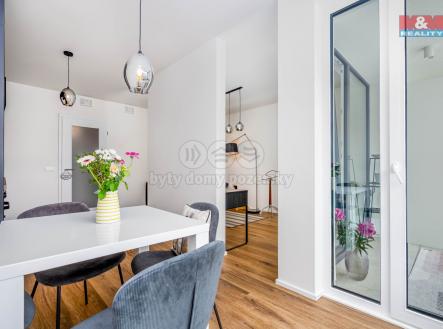 Prodej bytu, 1+kk, 42 m²