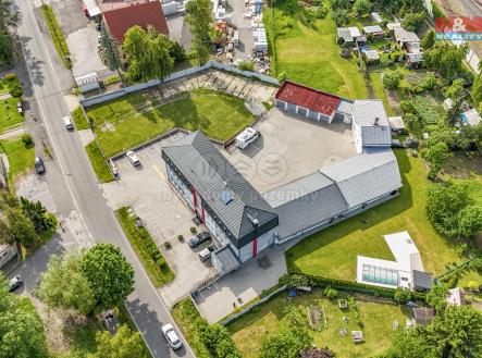 Pronájem - pozemek pro komerční výstavbu, 1 100 m²