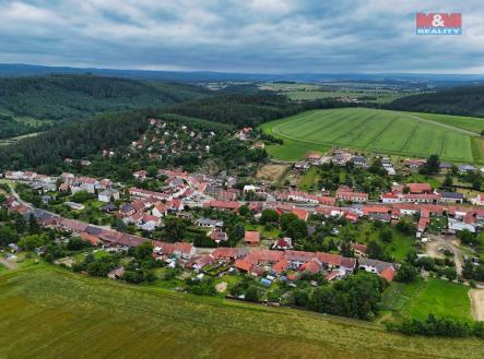 Prodej pozemku pro bydlení, 2 068 m²