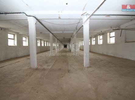 Pronájem skladovací prostor, 3 652 m²