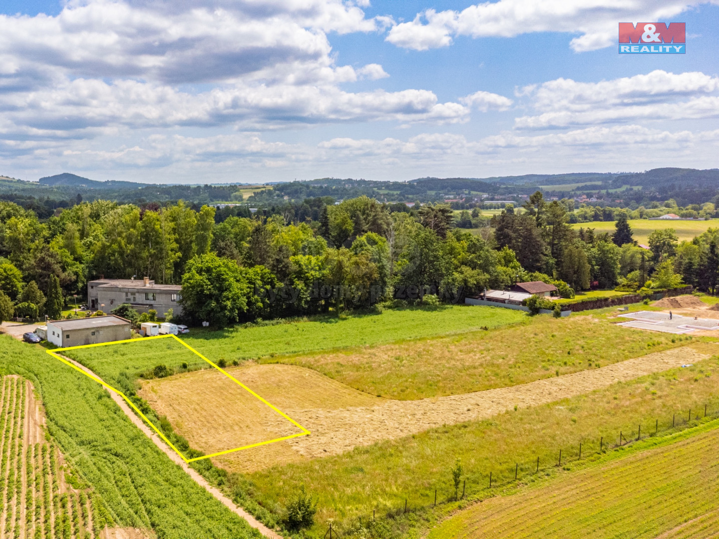 POZEMEK PYSELY-2 (kopie).jpg