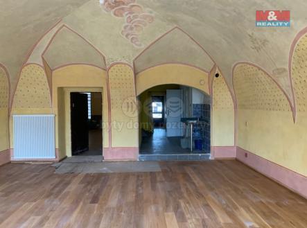 Pronájem - obchodní prostor, 80 m²
