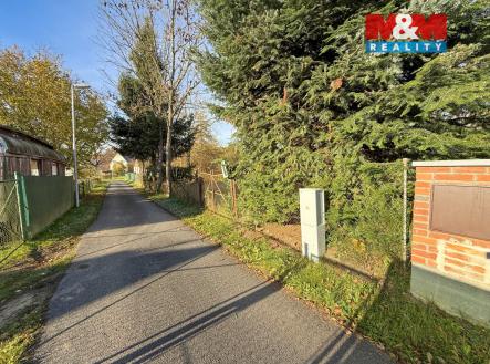 Prodej pozemku pro bydlení, 1 942 m²