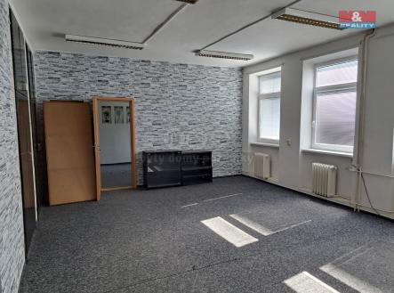 Pronájem kanceláře, 70 m²