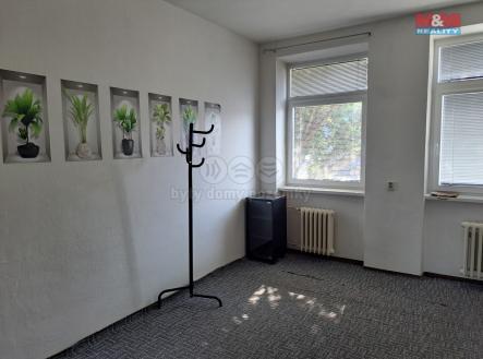 Pronájem kanceláře, 70 m²