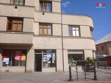 Pronájem - obchodní prostor, 83 m²