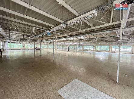 Pronájem skladovací prostor, 1 095 m²