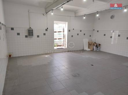 Pronájem skladovací prostor, 57 m²