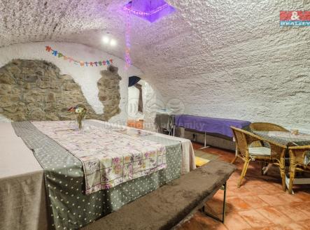 Prodej - restaurace, 158 m²