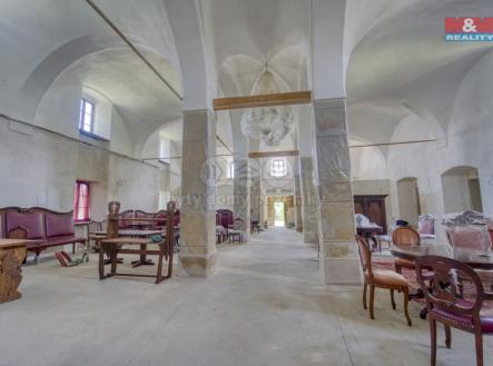 Prodej hotel, 1 614 m²